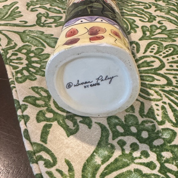 Susan Paley by Ganz Ceramic Vase
Bella Casa Picked Posies - Picture 7 of 7